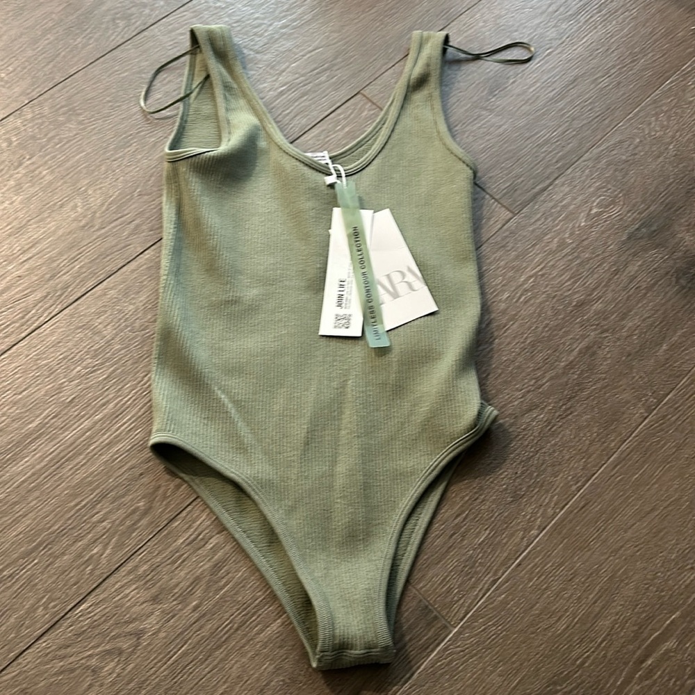 Women’s Xsmall green Zara tank top body suit